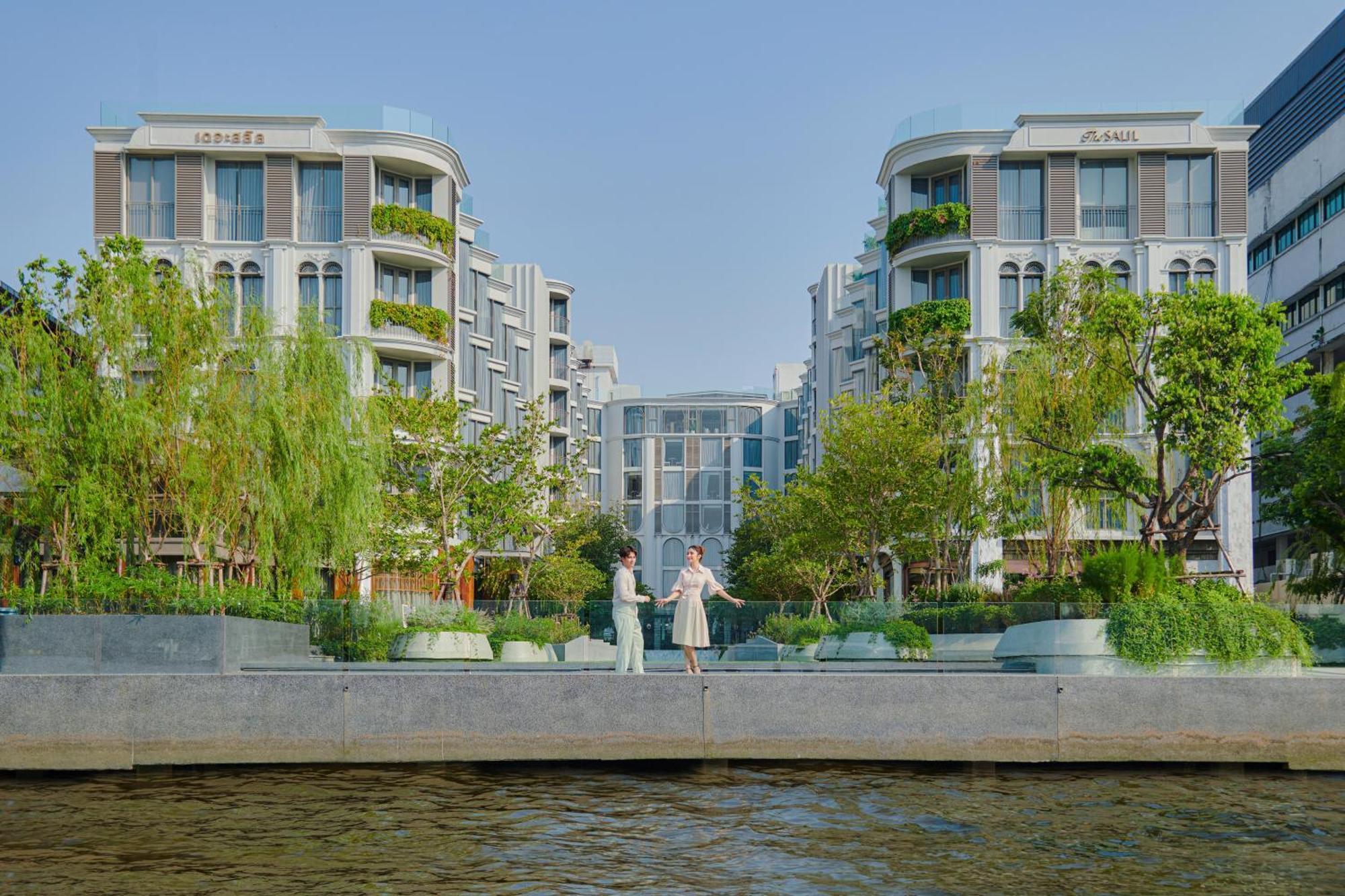 The Salil Hotel Riverside Bangkok Exterior foto The River