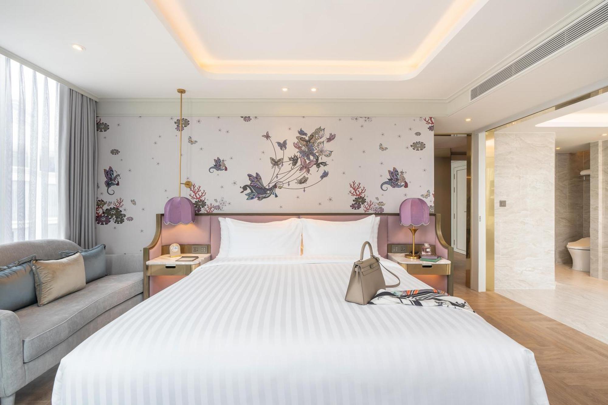 The Salil Hotel Riverside Bangkok Exterior foto Deluxe Suite