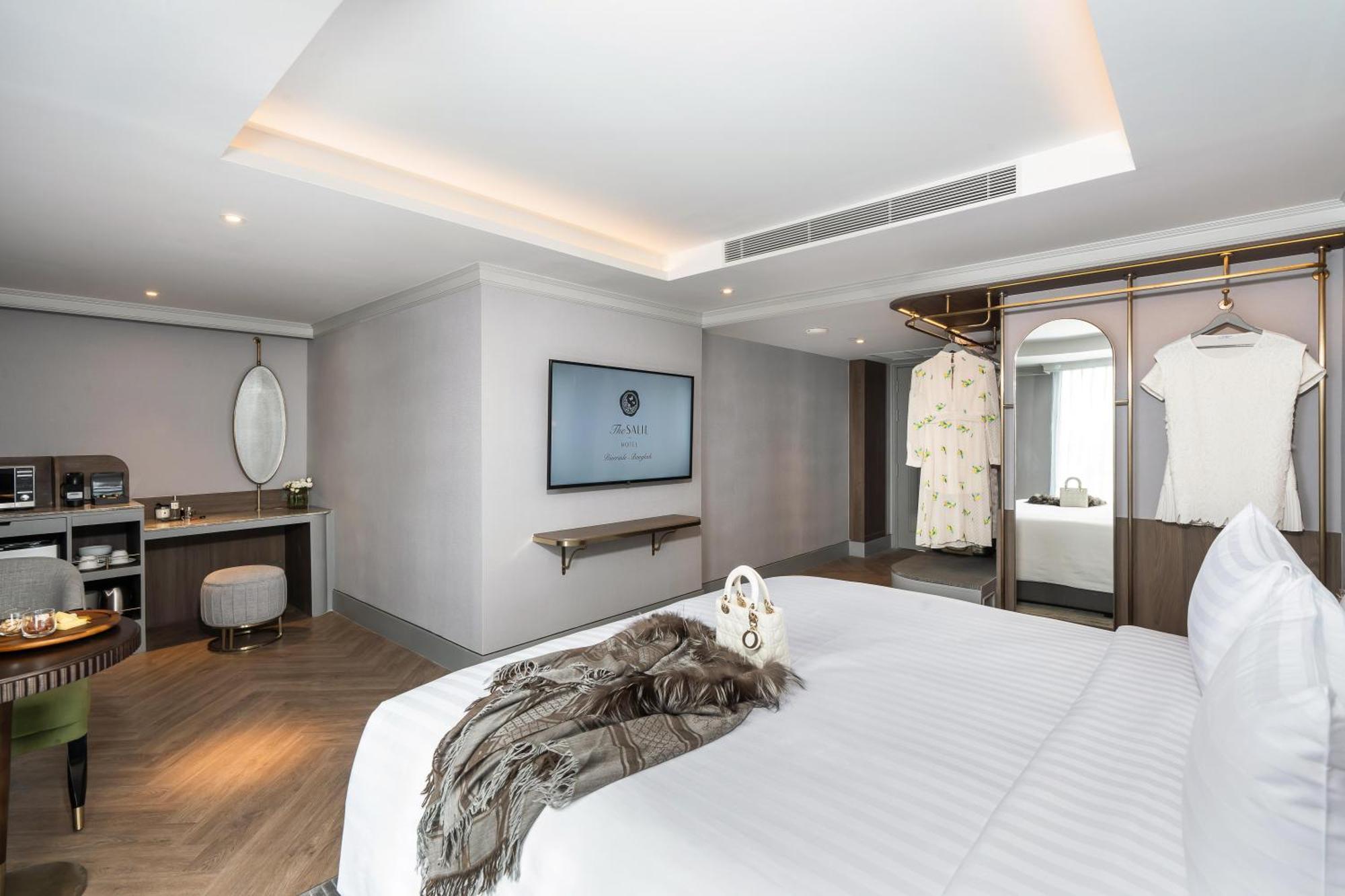 The Salil Hotel Riverside Bangkok Exterior foto Deluxe Room